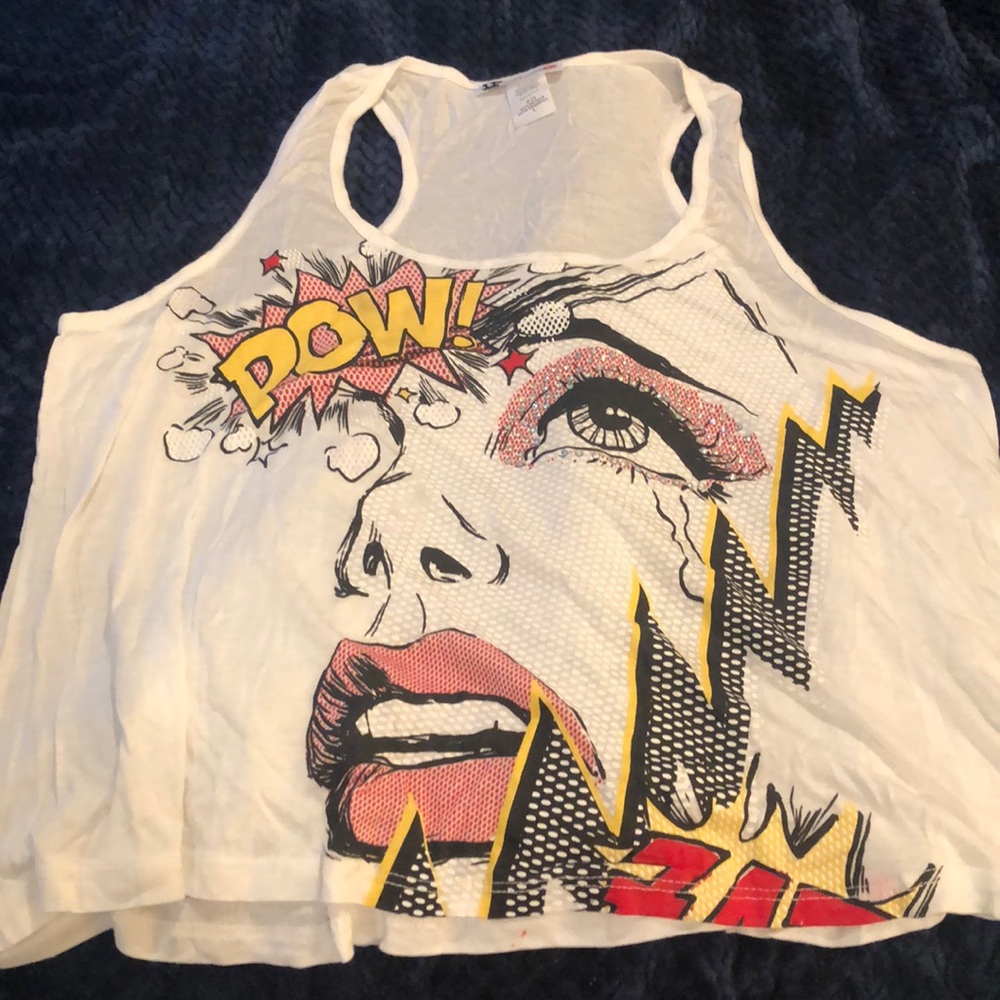 Body Central Woman tank